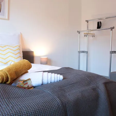 Ferienwohnung Zentral. Stylisch. Balkon&Parkplatz. Netflix Holzgerlingen Exterior foto
