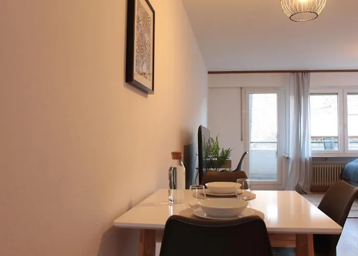 Zentral. Stylisch. Balkon&Parkplatz. Netflix